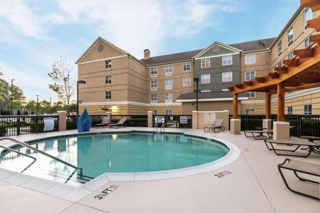Homewood Suites By Hilton At Carolina Point - Greenville Bagian luar foto